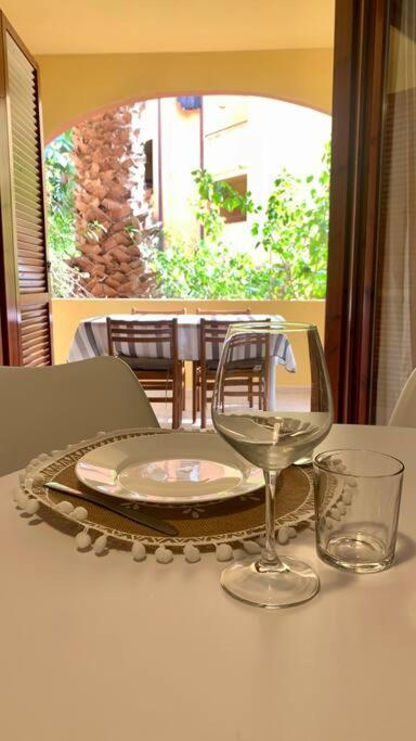 Nest House - Esclusivo Appartamento Marina Di Olbia- Mater Olbia - Beaches - Close To The Airport - Private Parking- Full Comforts - Kültér fotó