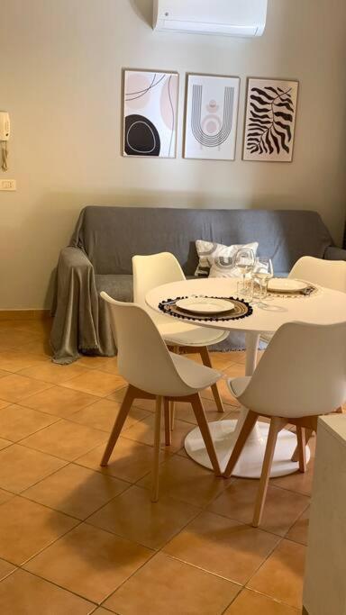 Nest House - Esclusivo Appartamento Marina Di Olbia- Mater Olbia - Beaches - Close To The Airport - Private Parking- Full Comforts - Kültér fotó