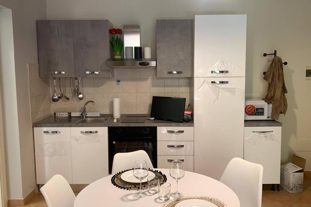 Nest House - Esclusivo Appartamento Marina Di Olbia- Mater Olbia - Beaches - Close To The Airport - Private Parking- Full Comforts - Kültér fotó