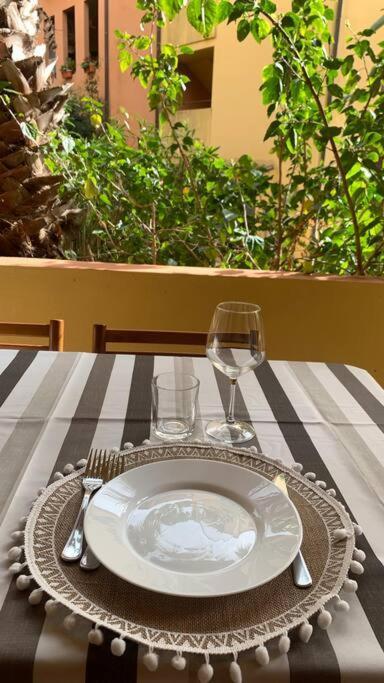 Nest House - Esclusivo Appartamento Marina Di Olbia- Mater Olbia - Beaches - Close To The Airport - Private Parking- Full Comforts - Kültér fotó