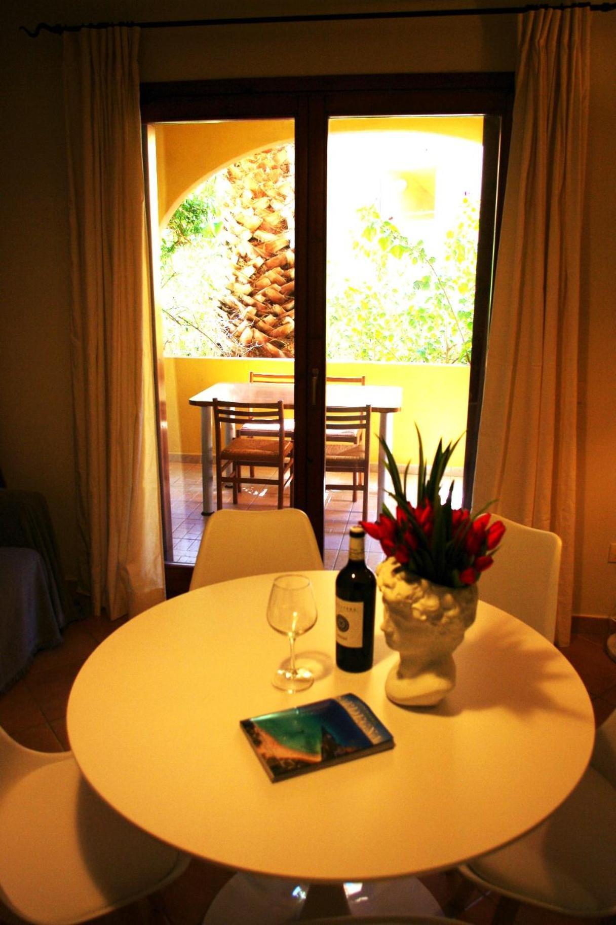 Nest House - Esclusivo Appartamento Marina Di Olbia- Mater Olbia - Beaches - Close To The Airport - Private Parking- Full Comforts - Kültér fotó